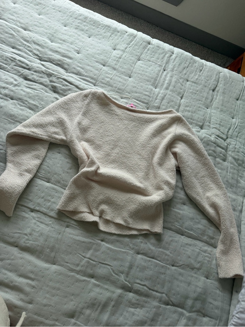 Ediked teddy sweater small cream color
